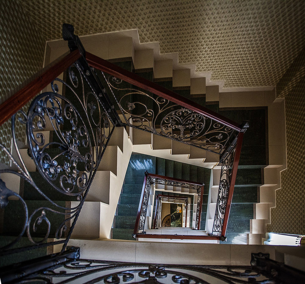 Hotel Eden Яш Екстериор снимка